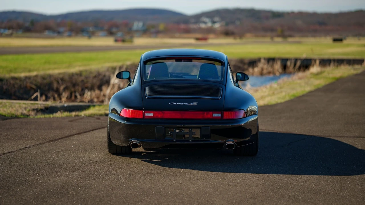 1996 Porsche 993 Carrera 4S - Image 23 of 31