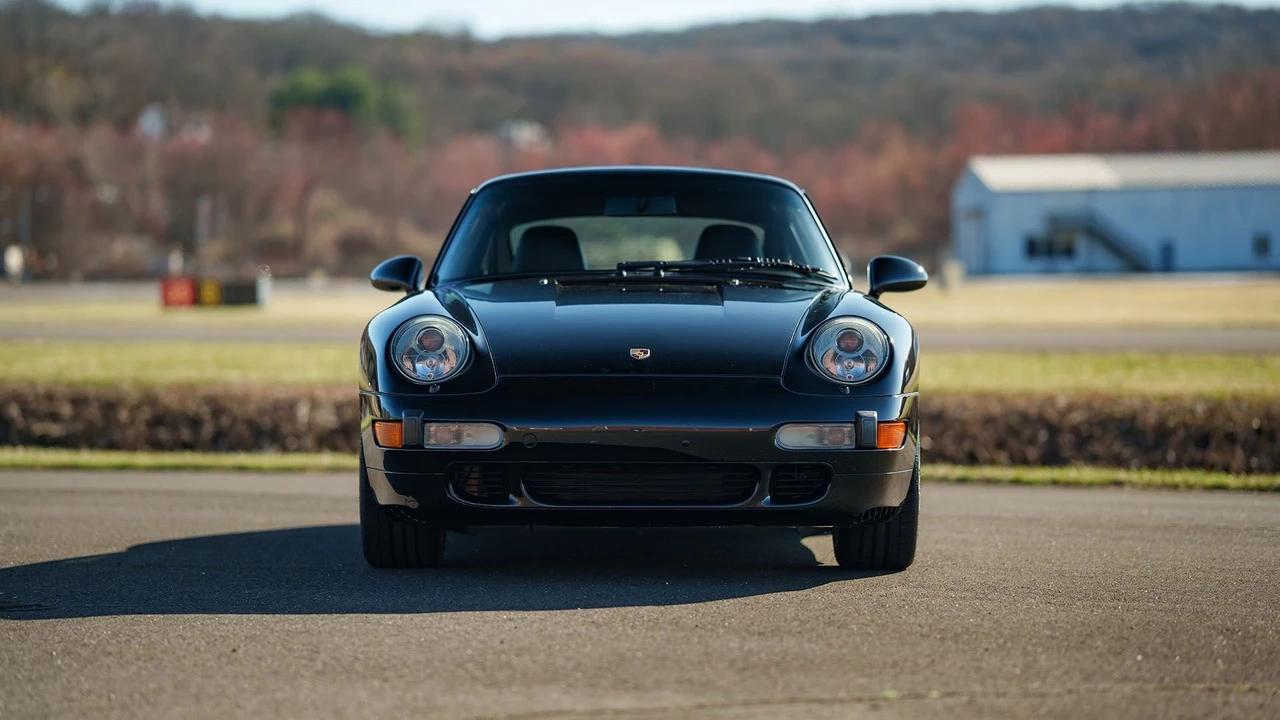 1996 Porsche 993 Carrera 4S - Image 13 of 31