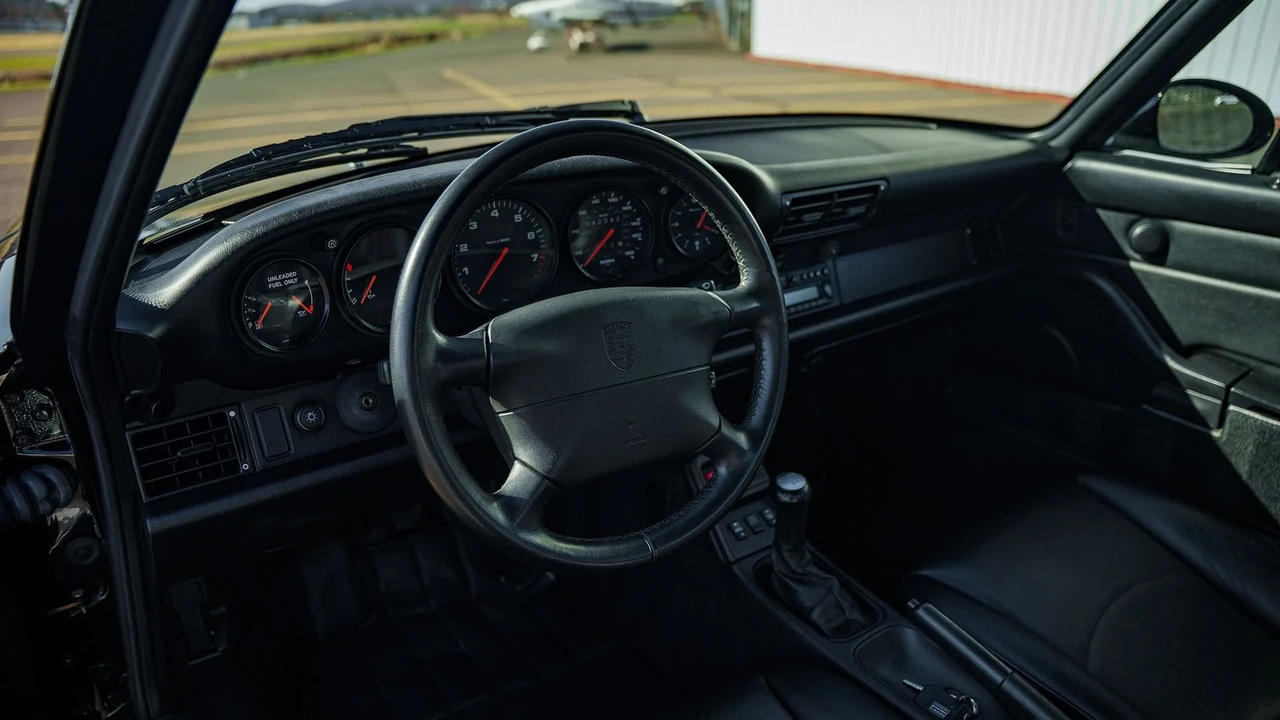 1996 Porsche 993 Carrera 4S - Image 8 of 31