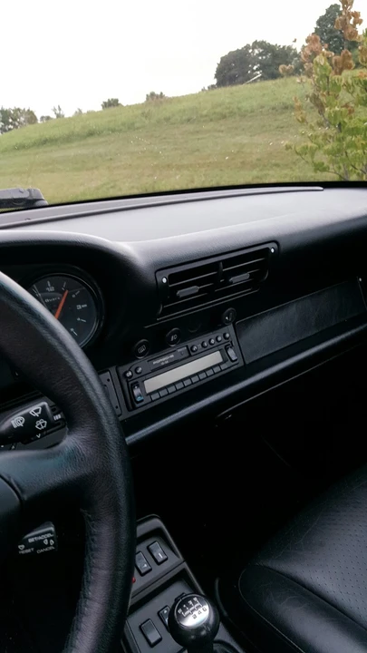 1996 Porsche 993 Carrera - Image 25 of 31