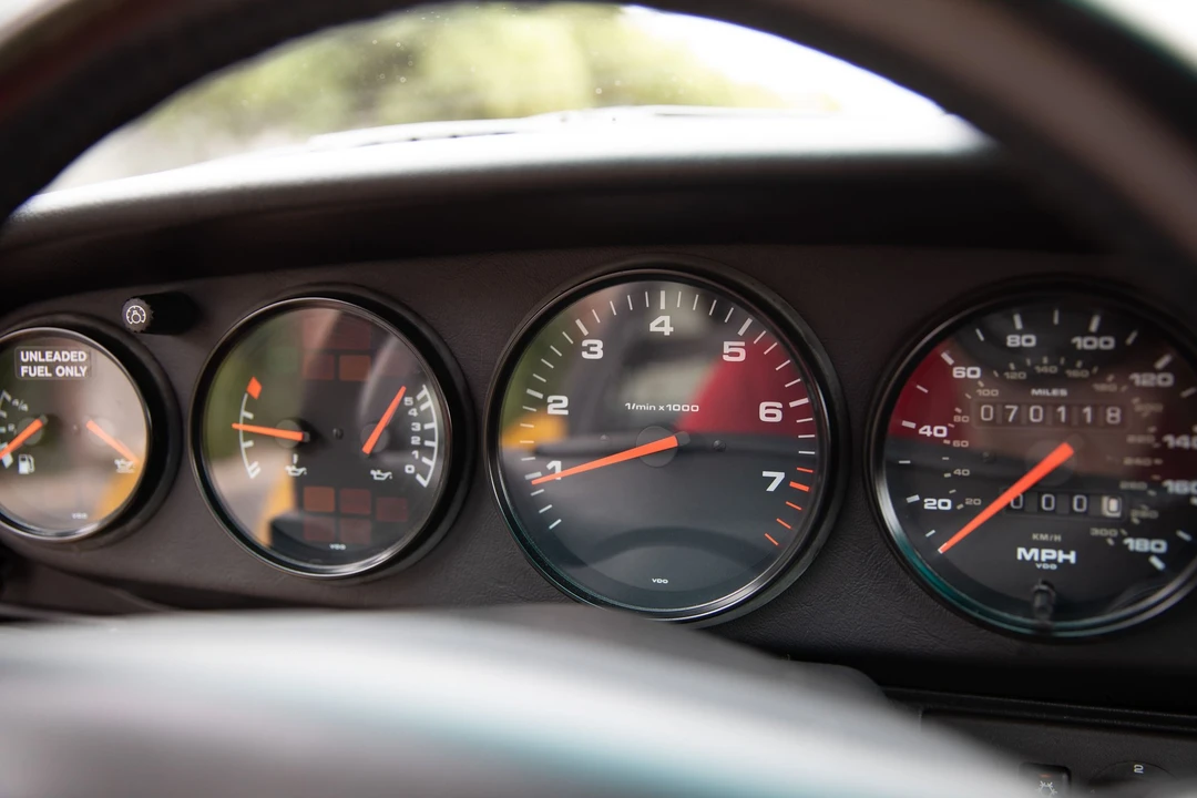 1996 Porsche 993 Carrera - Image 25 of 31