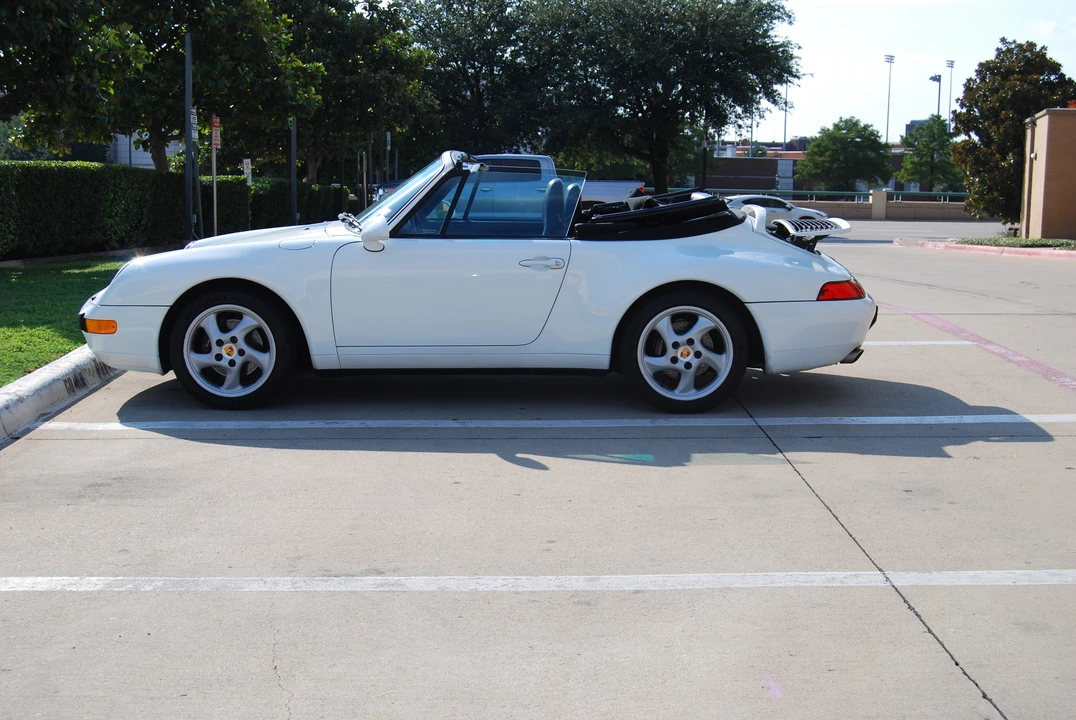 1996 Porsche 993 Carrera - Image 10 of 31