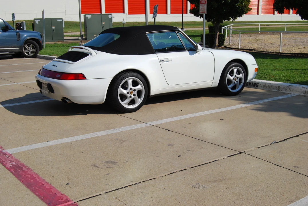 1996 Porsche 993 Carrera - Image 17 of 31