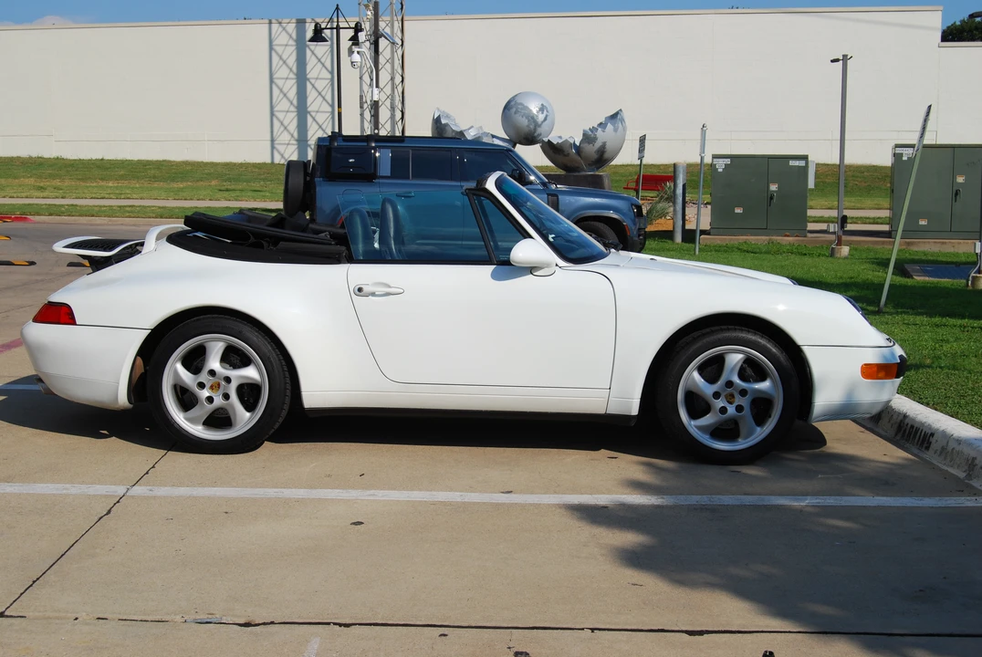 1996 Porsche 993 Carrera - Image 5 of 31