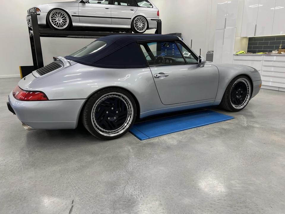 1996 Porsche 993 Carrera - Image 15 of 31