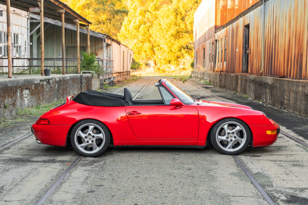 1996 Porsche 993 Carrera - Image 9 of 31