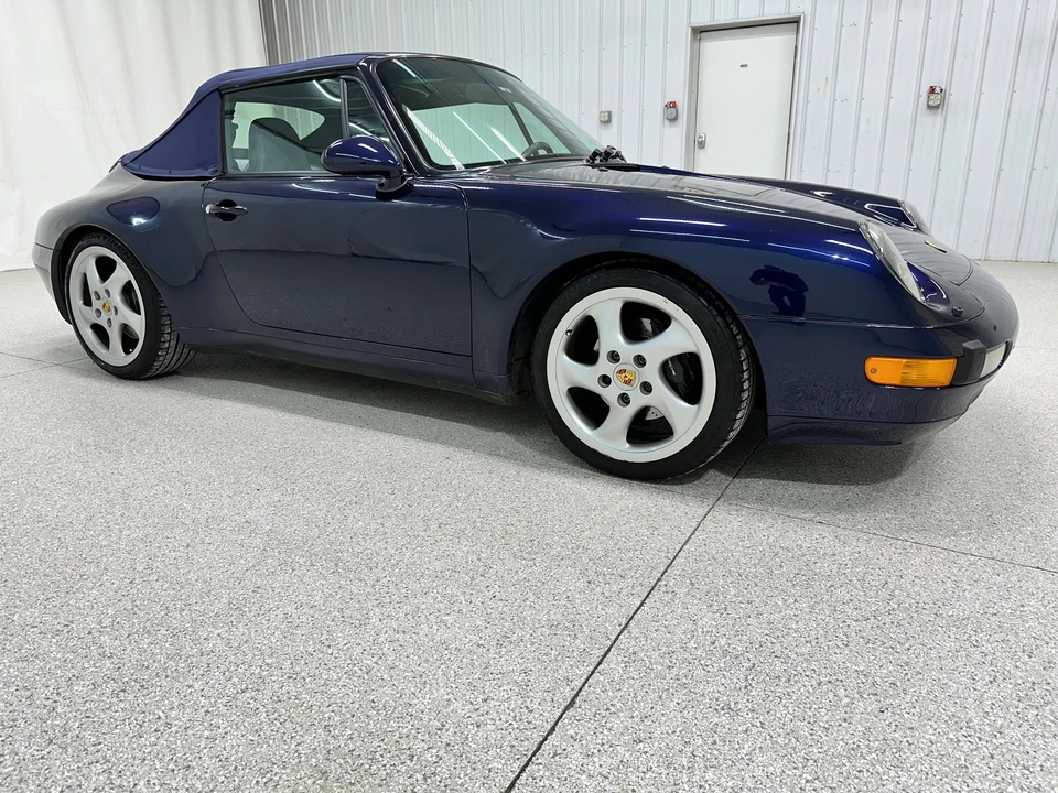 1996 Porsche 993 Carrera - Image 11 of 31