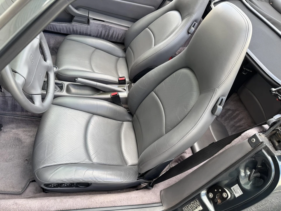 1996 Porsche 993 Carrera - Image 28 of 31