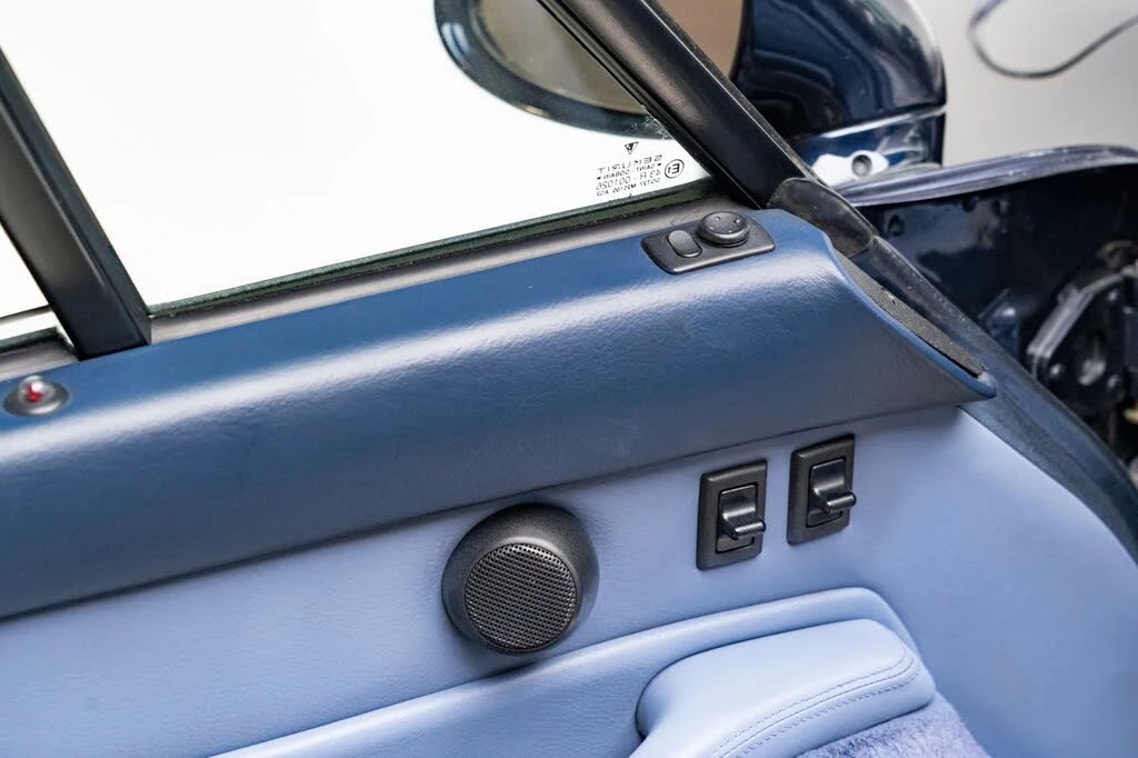 1996 Porsche 993 Carrera - Image 17 of 31