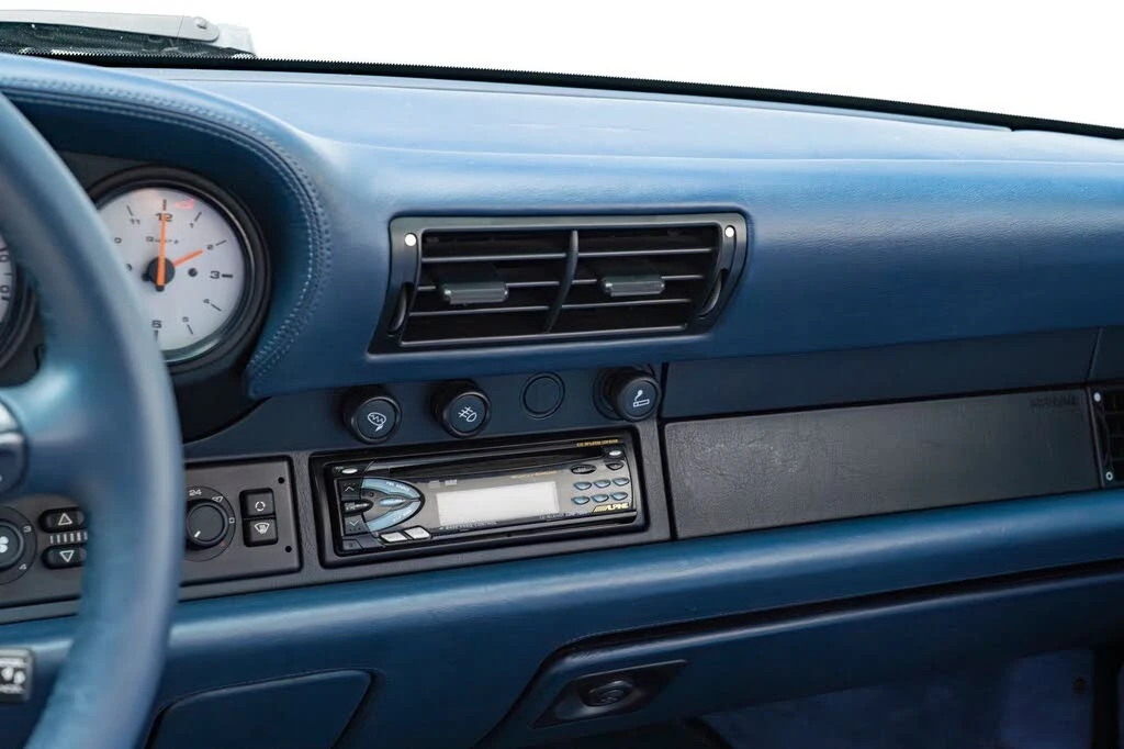 1996 Porsche 993 Carrera - Image 24 of 31