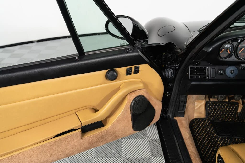 1996 Porsche 993 Carrera - Image 28 of 31