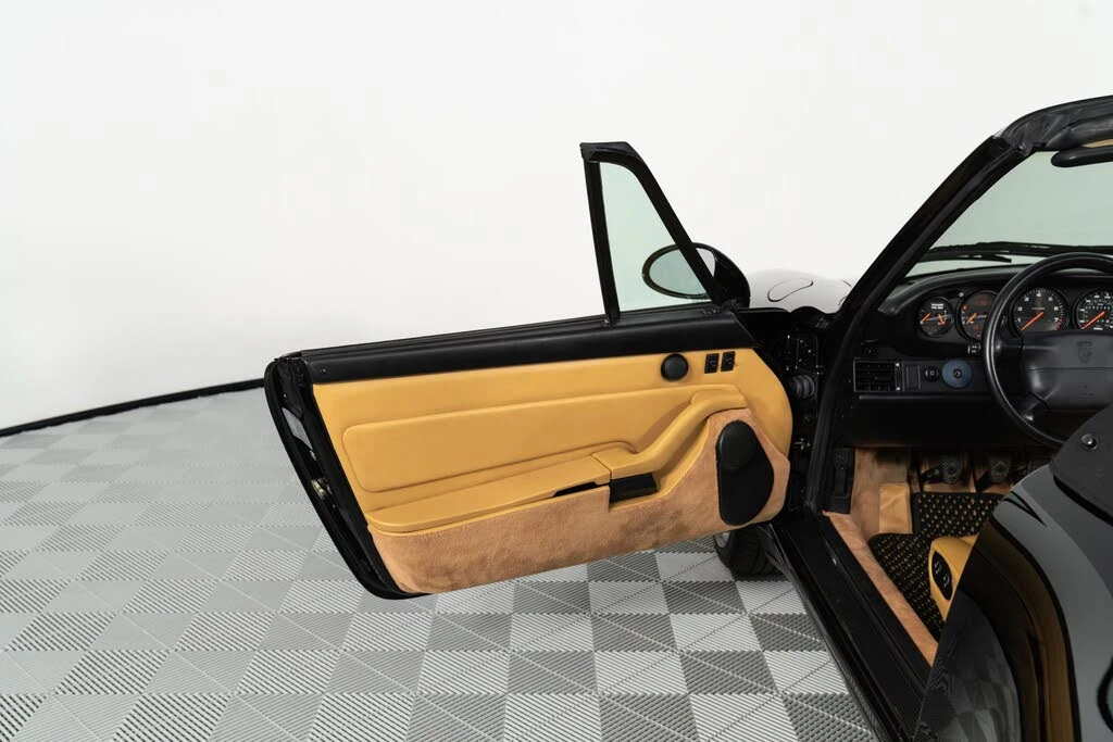1996 Porsche 993 Carrera - Image 27 of 31
