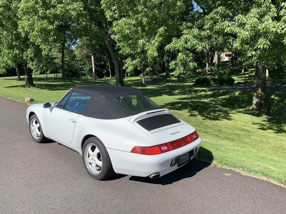 1996 Porsche 993 Carrera - Image 10 of 31