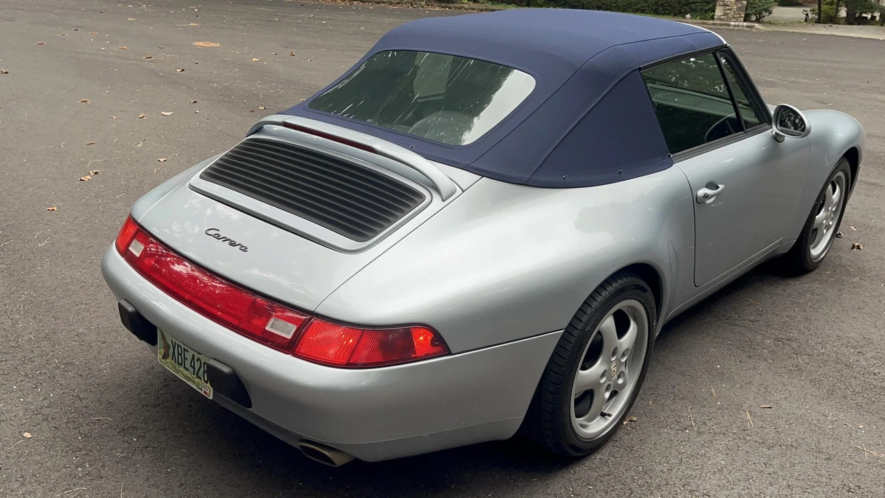 1996 Porsche 993 Carrera - Image 10 of 31
