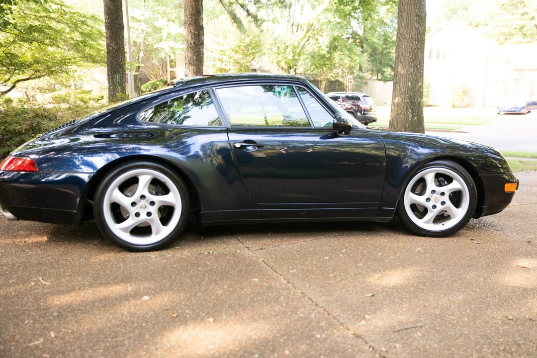 1996 Porsche 993 Carrera - Image 12 of 31