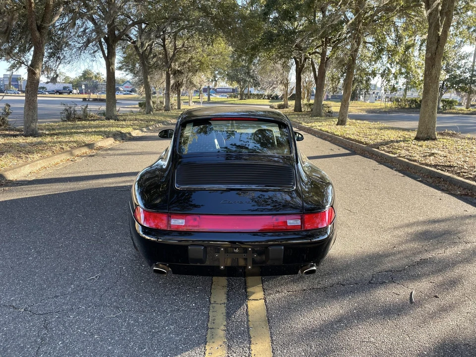 1996 Porsche 993 Carrera - Image 5 of 31