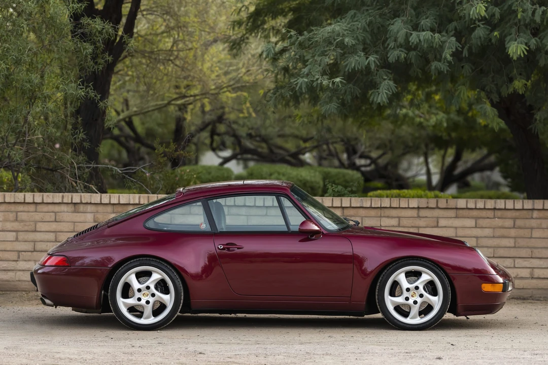 1996 Porsche 993 Carrera - Image 9 of 31