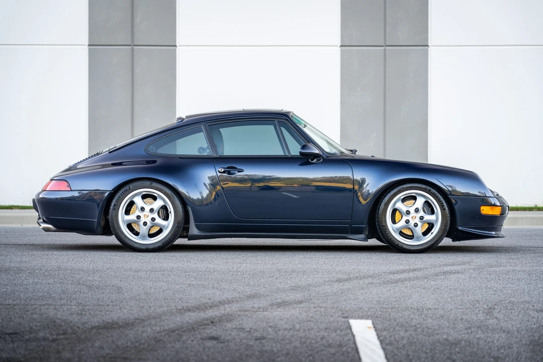 1996 Porsche 993 Carrera - Image 10 of 31