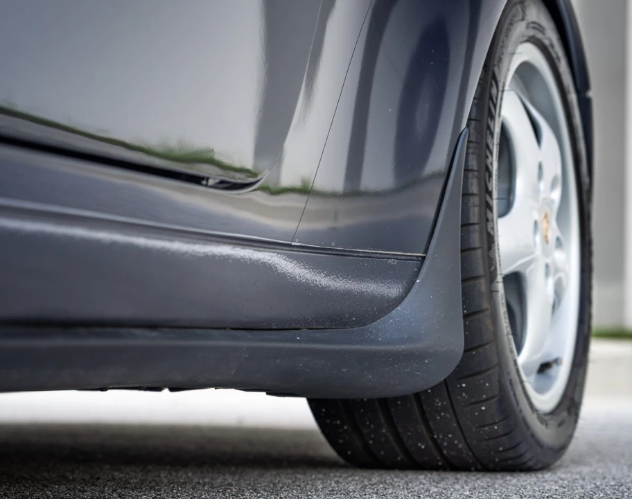 1996 Porsche 993 Carrera - Image 24 of 31