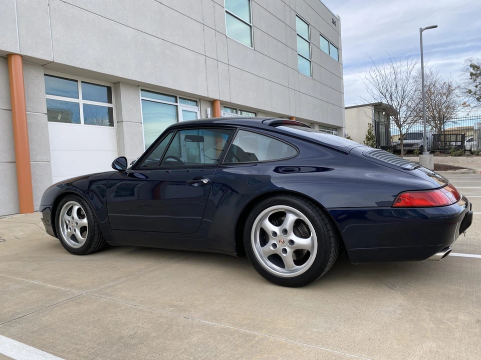 1996 Porsche 993 Carrera - Image 11 of 31