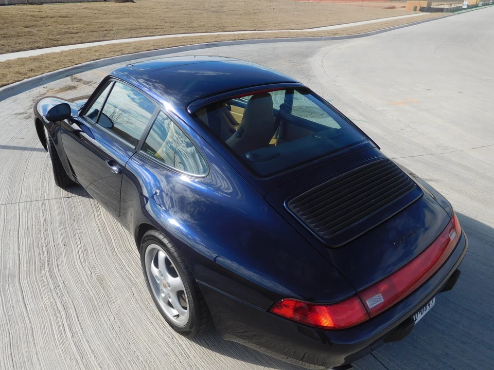 1996 Porsche 993 Carrera - Image 11 of 31