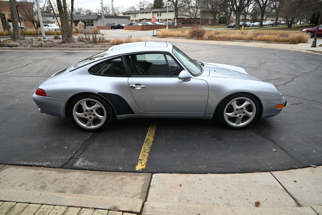 1996 Porsche 993 Carrera - Image 5 of 31