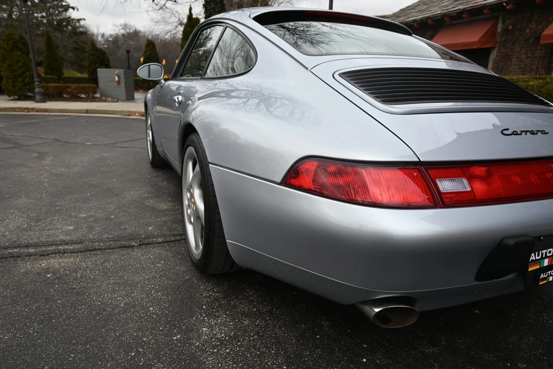1996 Porsche 993 Carrera - Image 15 of 31