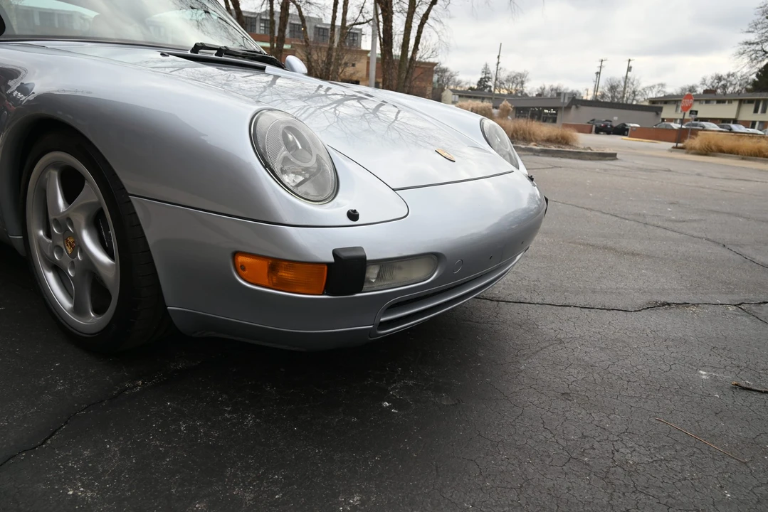 1996 Porsche 993 Carrera - Image 10 of 31