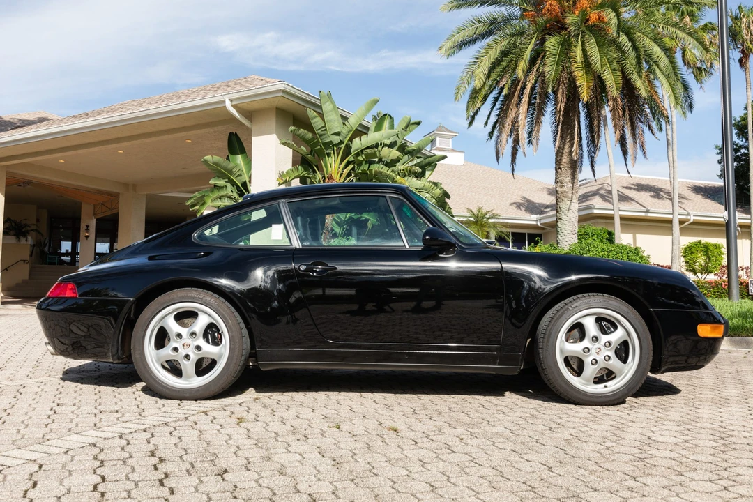 1996 Porsche 993 Carrera - Image 10 of 31