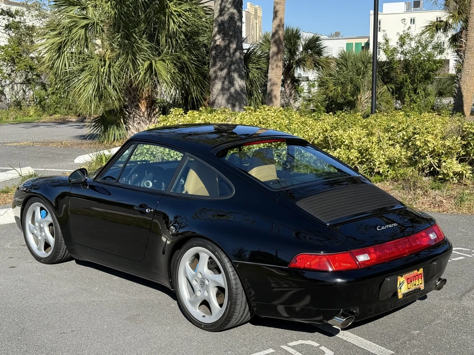 1996 Porsche 993 Carrera - Image 10 of 31