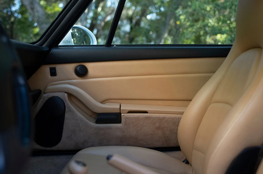 1996 Porsche 993 Carrera - Image 24 of 31