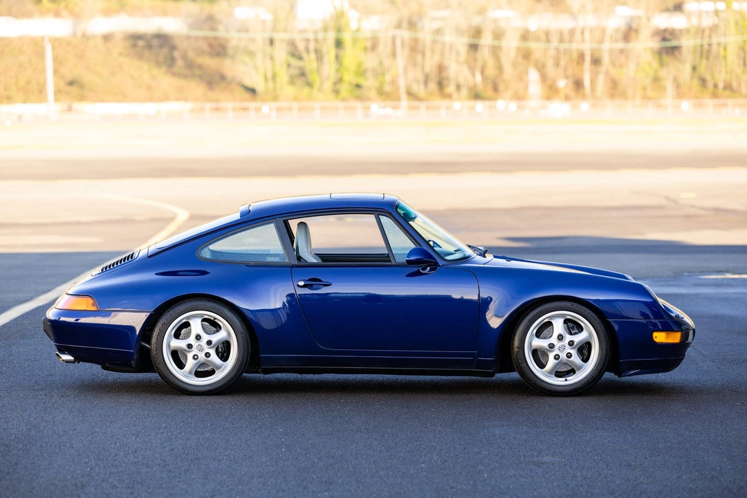 1996 Porsche 993 Carrera - Image 8 of 31