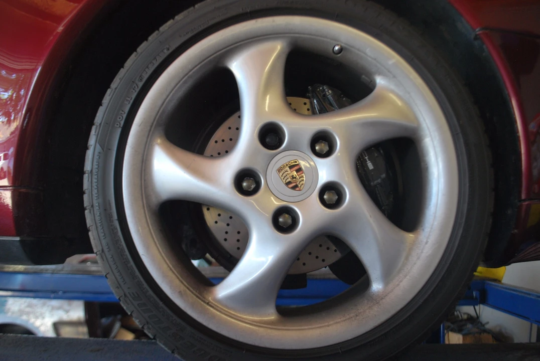 1996 Porsche 993 Carrera - Image 29 of 31