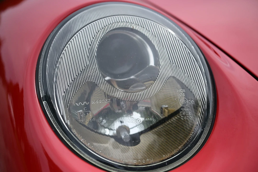 1996 Porsche 993 Carrera - Image 30 of 31