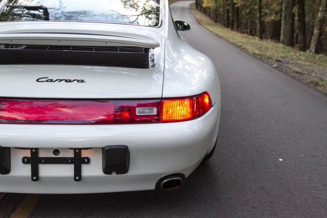 1996 Porsche 993 Carrera - Image 17 of 31