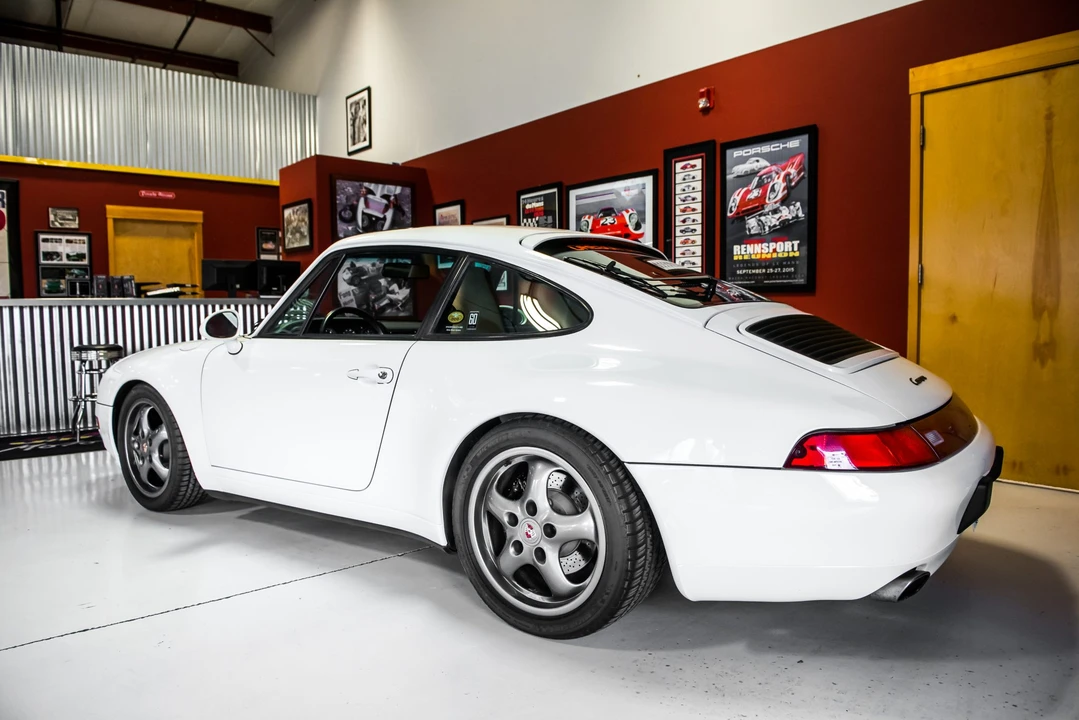 1996 Porsche 993 Carrera - Image 14 of 31