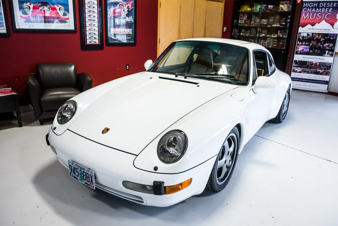 1996 Porsche 993 Carrera - Image 8 of 31