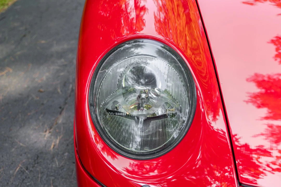 1996 Porsche 993 Carrera - Image 10 of 31