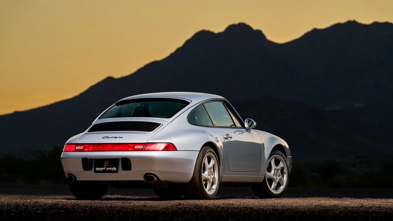 1996 Porsche 993 Carrera - Image 13 of 31