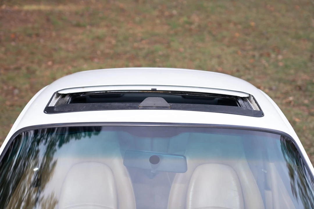 1996 Porsche 993 Carrera - Image 28 of 31