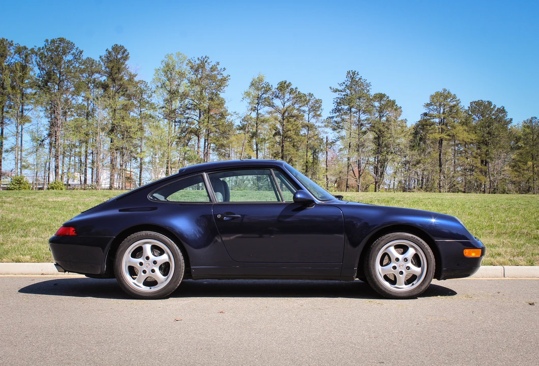 1996 Porsche 993 Carrera - Image 8 of 31