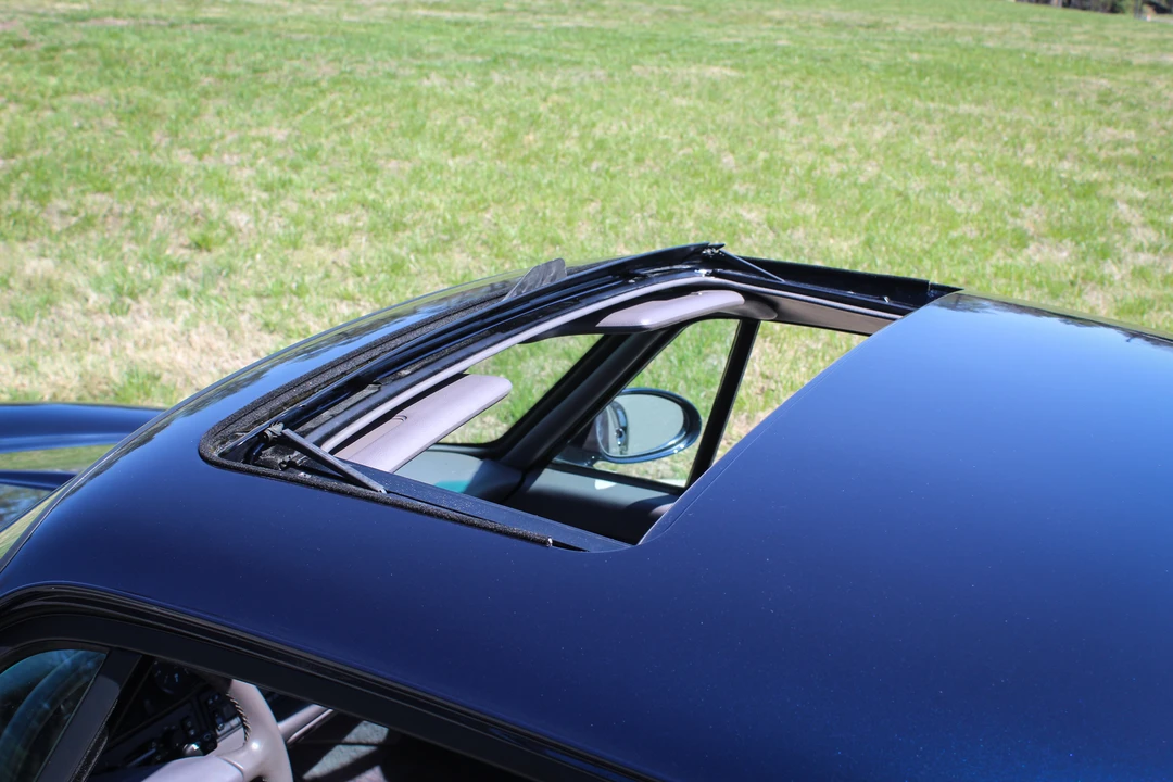 1996 Porsche 993 Carrera - Image 19 of 31