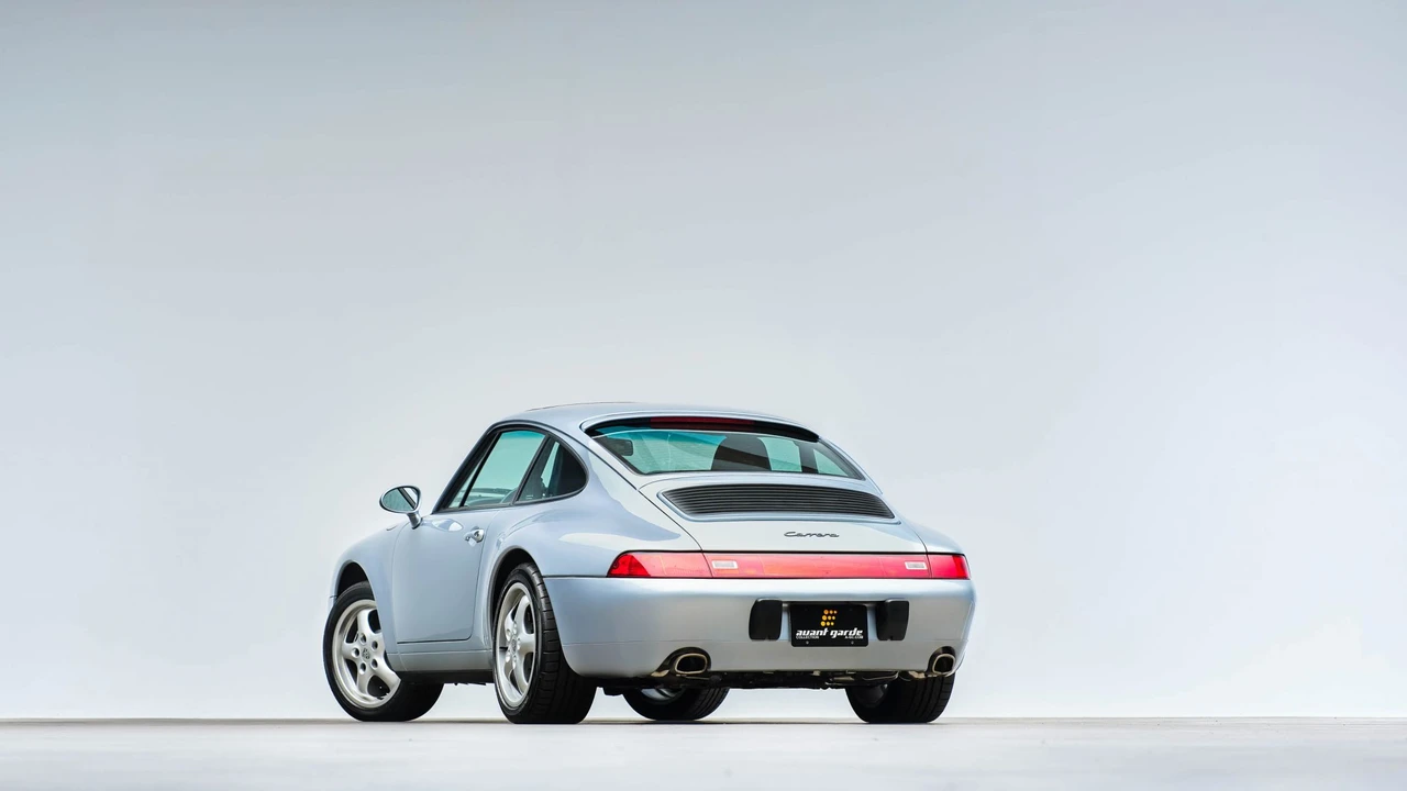 1996 Porsche 993 Carrera - Image 13 of 31