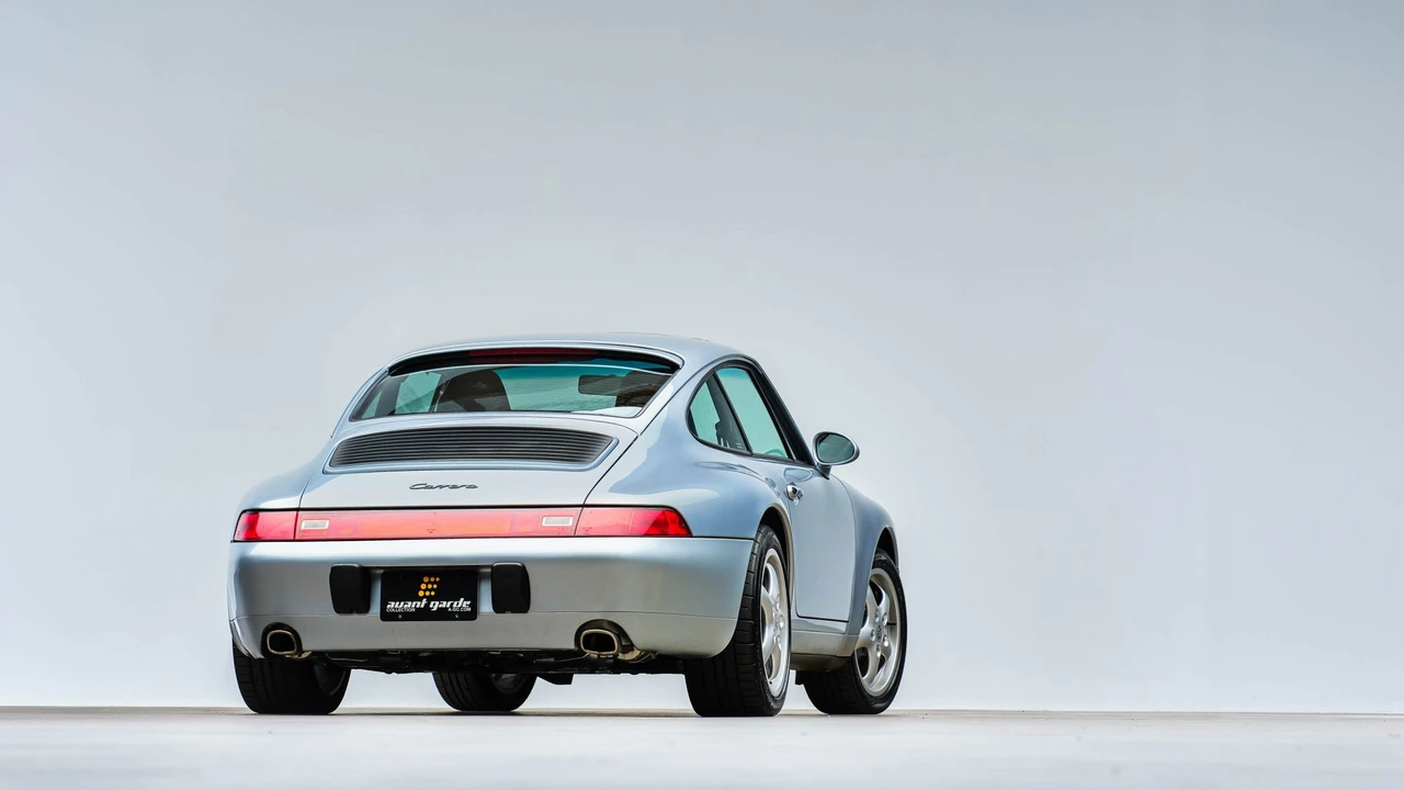 1996 Porsche 993 Carrera - Image 16 of 31