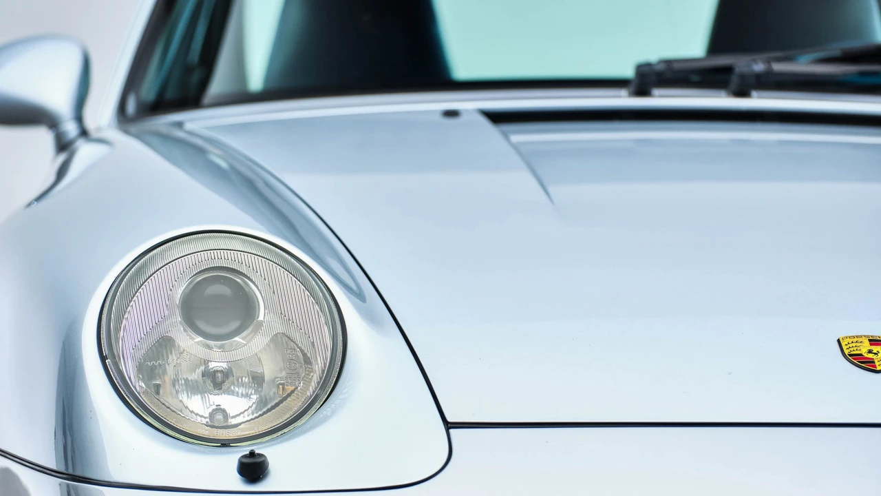 1996 Porsche 993 Carrera - Image 23 of 31