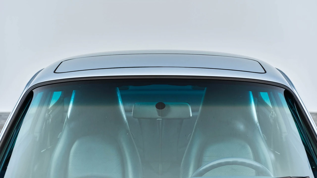1996 Porsche 993 Carrera - Image 27 of 31