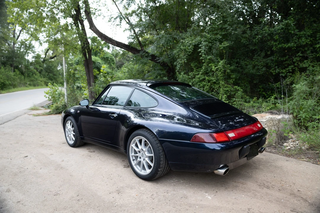 1996 Porsche 993 Carrera - Image 9 of 31
