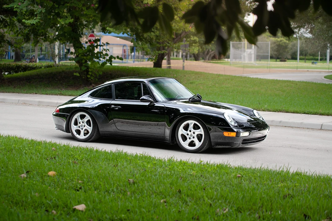 1996 Porsche 993 Carrera - Image 8 of 31