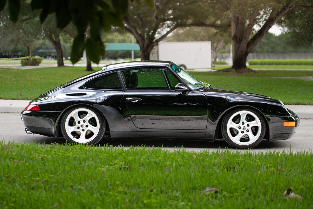 1996 Porsche 993 Carrera - Image 9 of 31