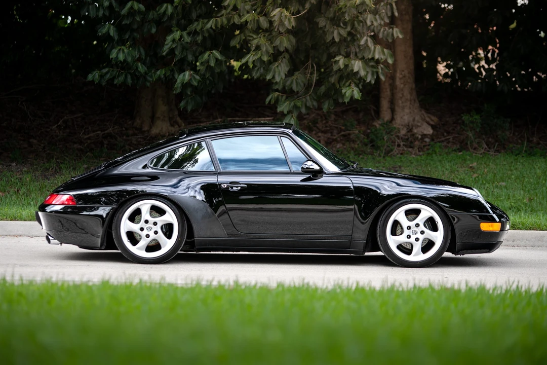 1996 Porsche 993 Carrera - Image 10 of 31